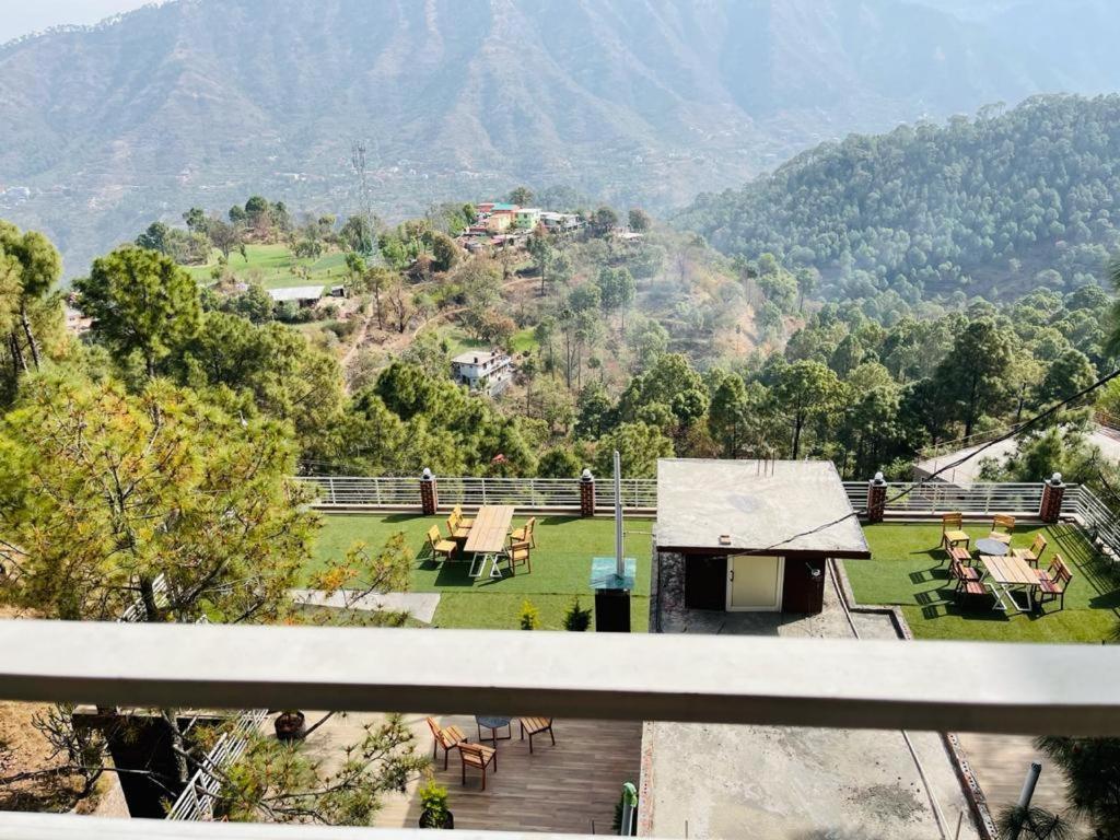 Bed and Breakfast Hillcrest Heights Kasauli Exterior foto